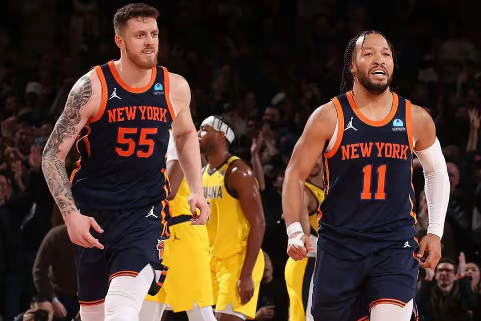 爱游戏平台下载-关于丹佛掘金训练开放日；转会期官宣签约引欢呼；NBA季后赛在即；更衣室氛围转暖的信息
